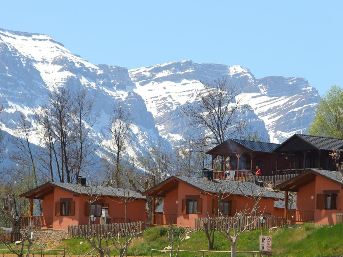 Cerdanya Ecoresort Prullans Exterior photo