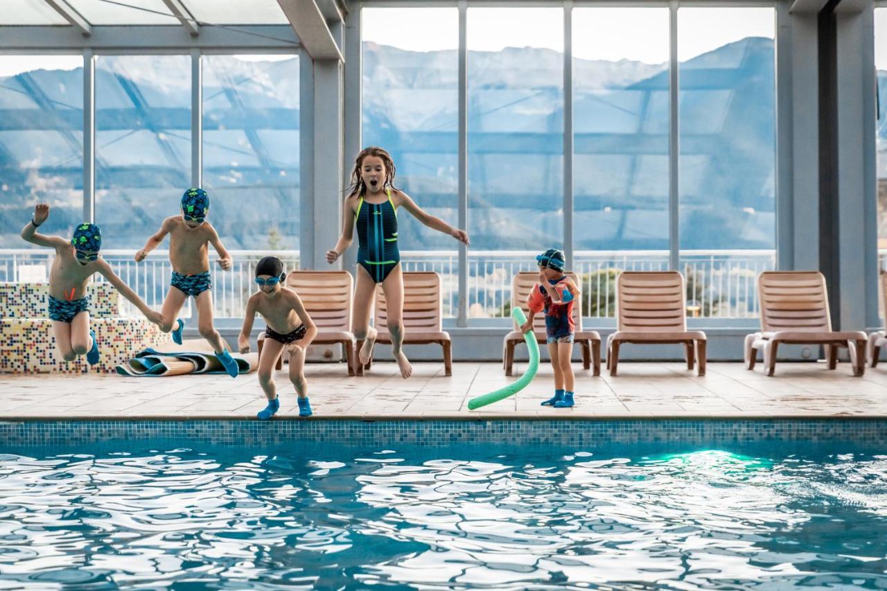 Cerdanya Ecoresort Prullans Exterior photo
